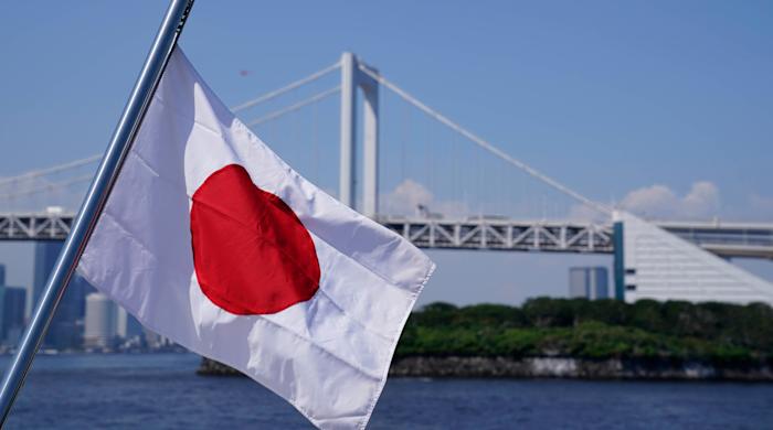 tokyo-opening-ceremony-flag